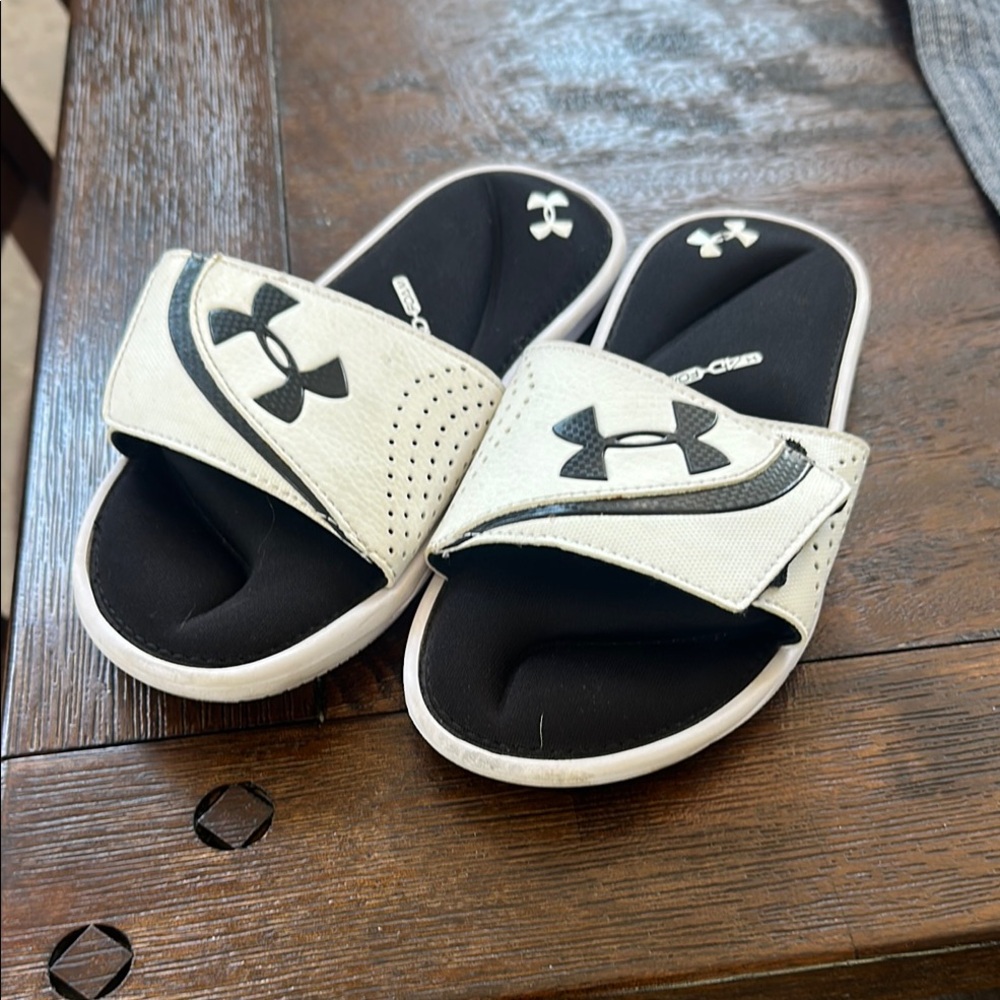 Under Armour Black and White Sandals Breathable Design